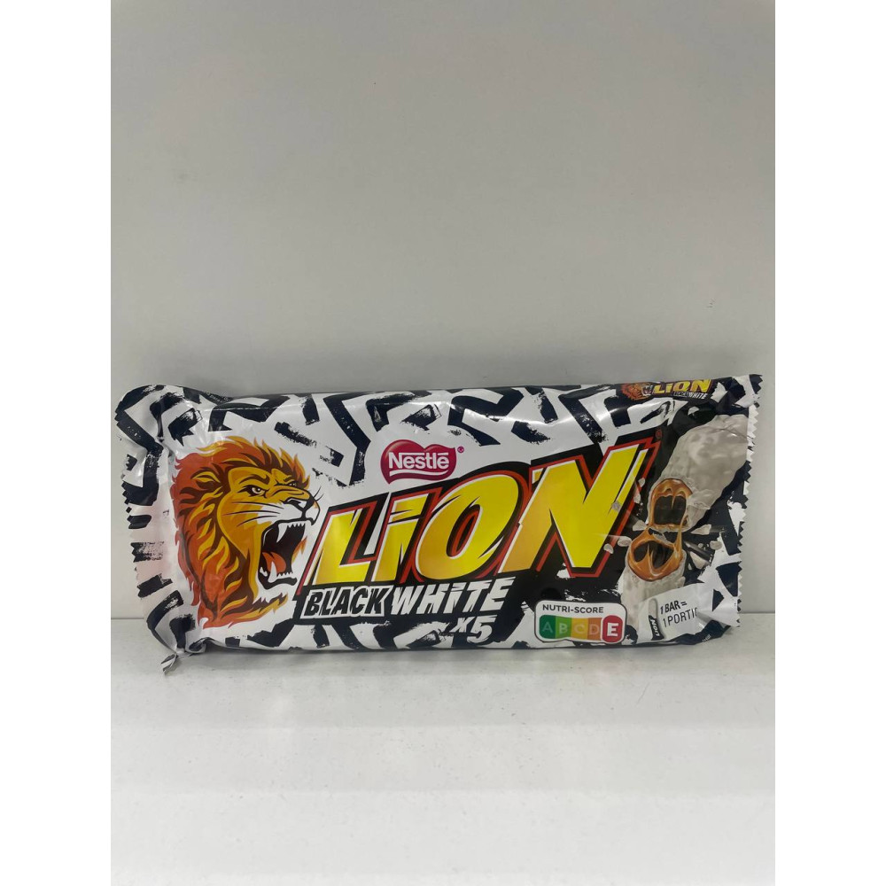 Батончики Lion Blck White 150 г